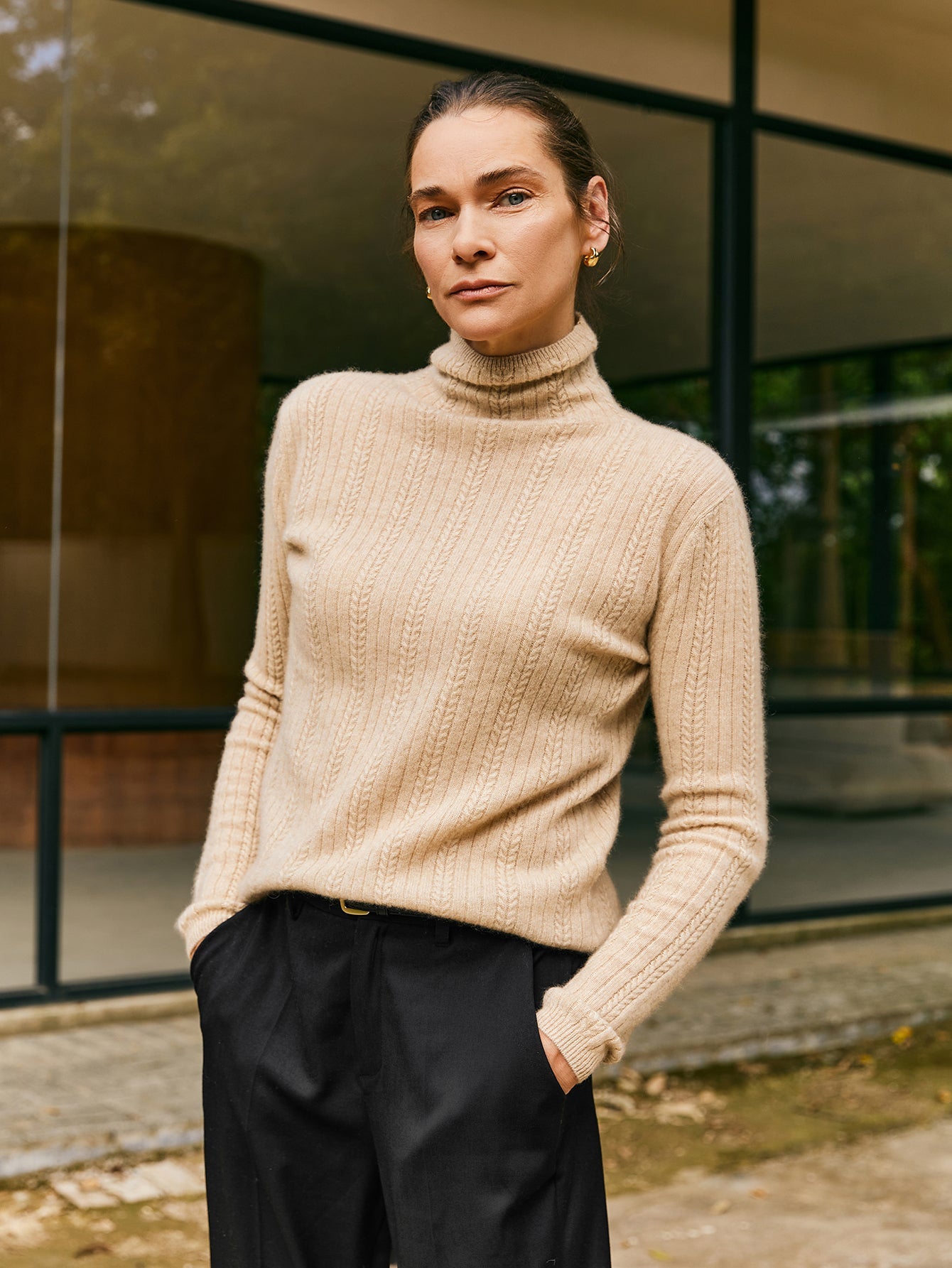 100% Cashmere Cable - Knit Turtleneck Sweater - Callalina