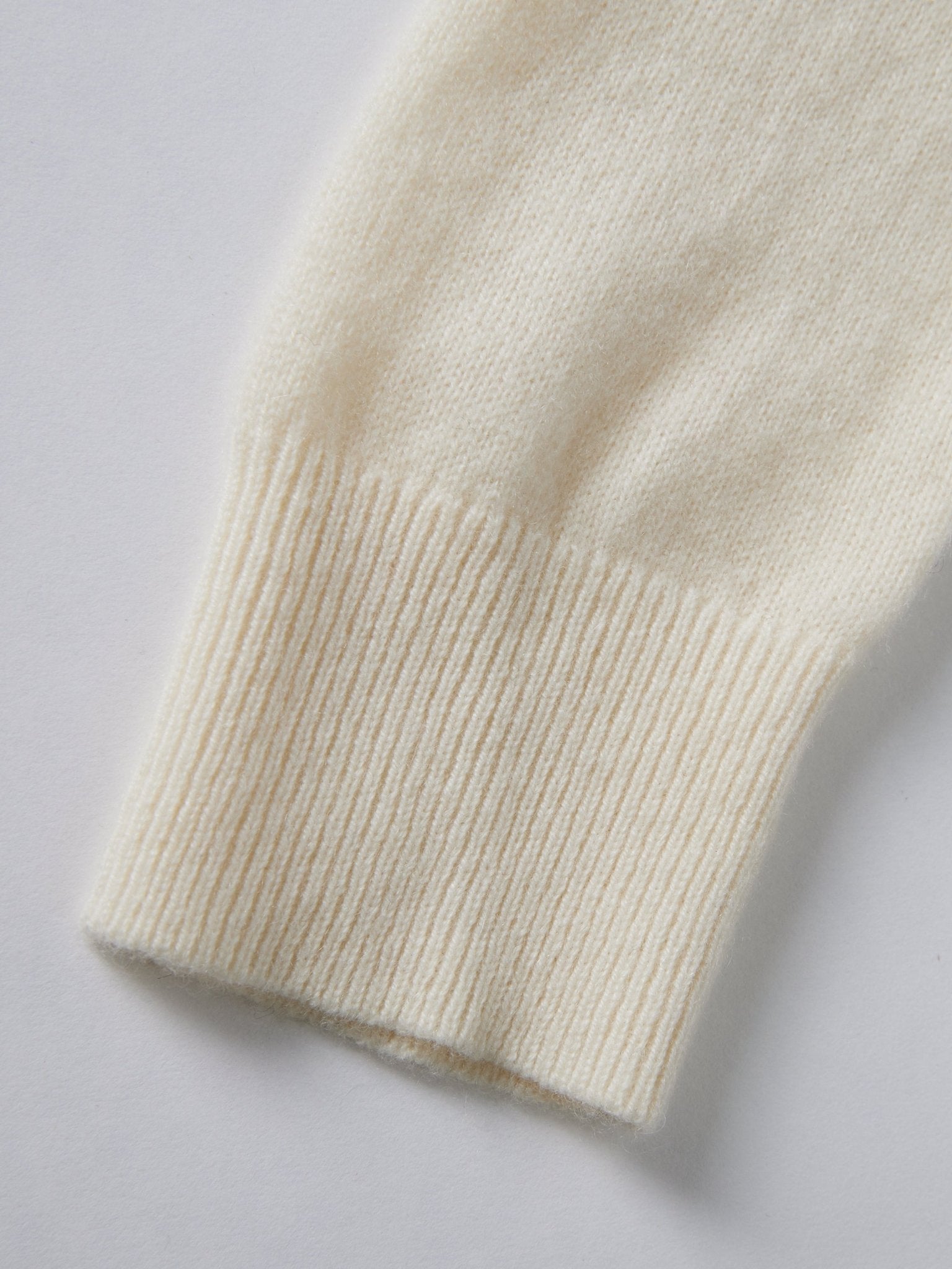 100% Cashmere Mock Neck Sweater - Callalina