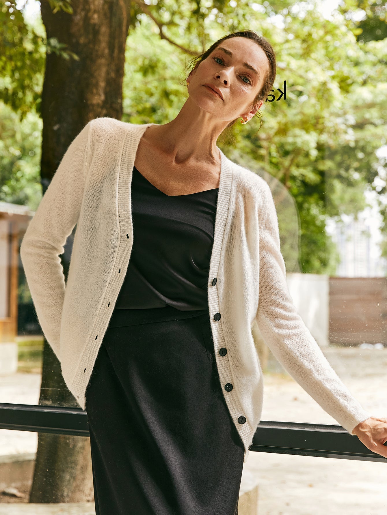 100% Cashmere V - Neck Classic Cardigan - Callalina