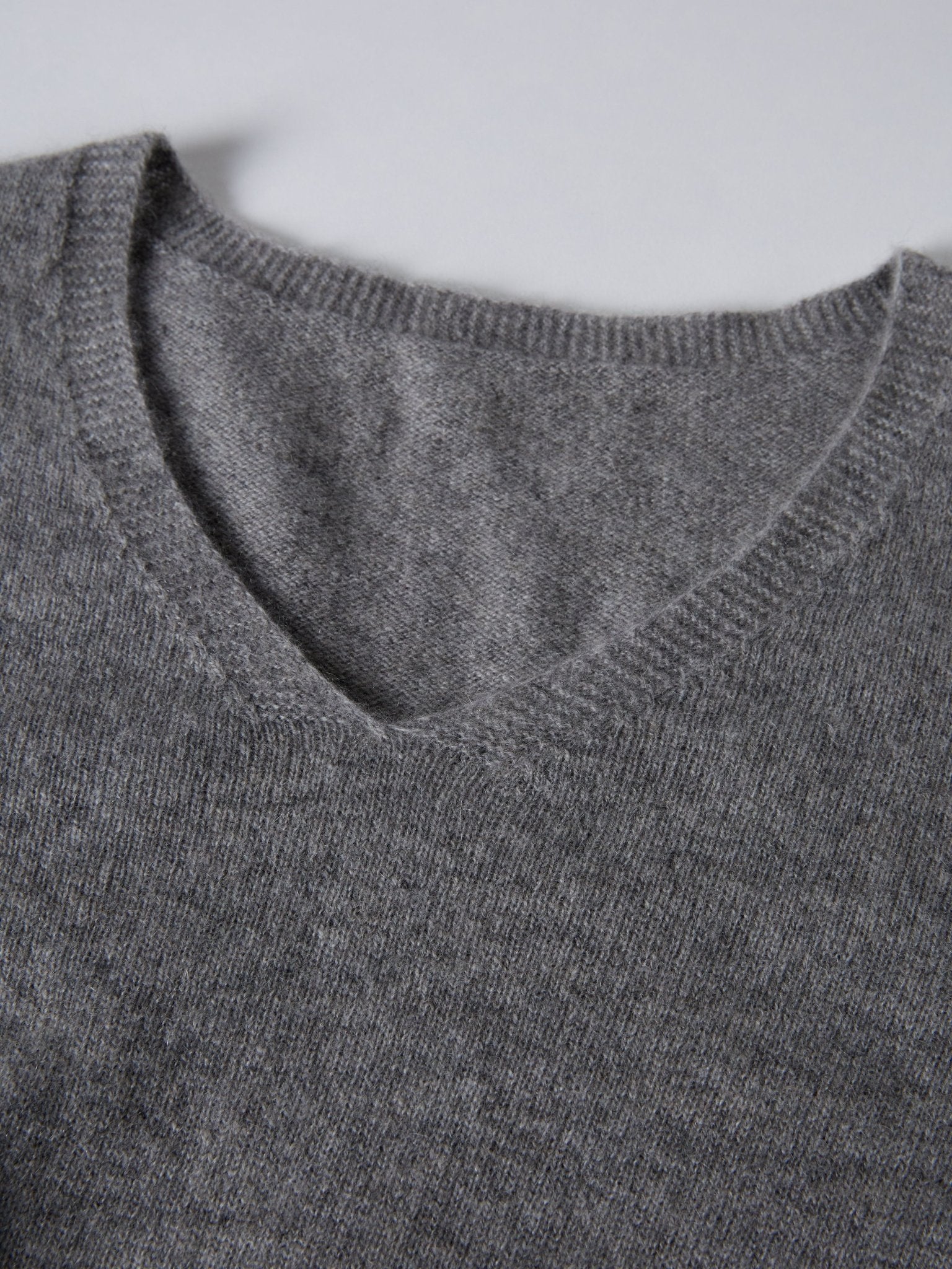 100% Cashmere V - Neck Sweater - Callalina