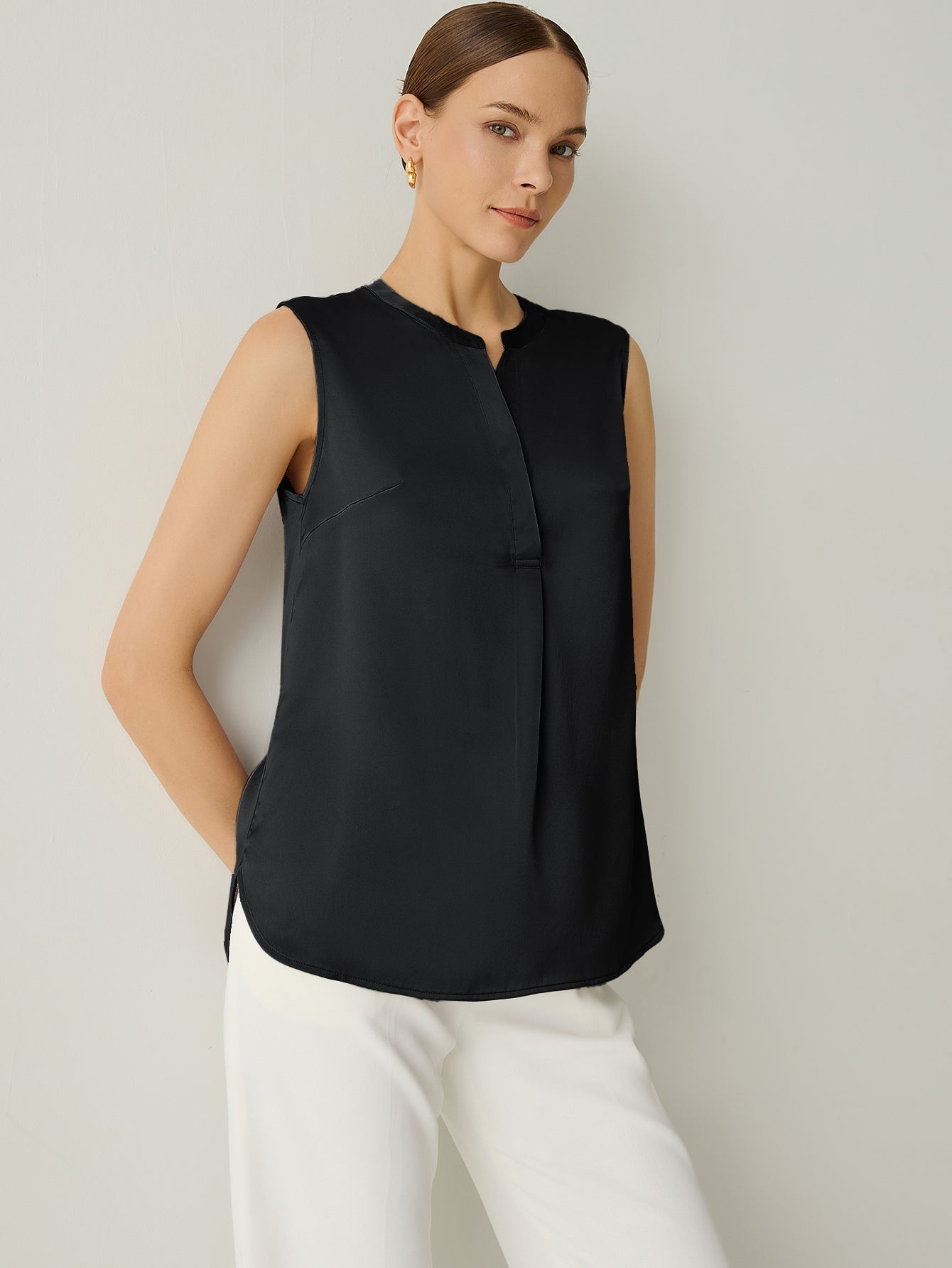 100% Silk V - Neck Sleeveless Relaxed Fit Blouse - Callalina