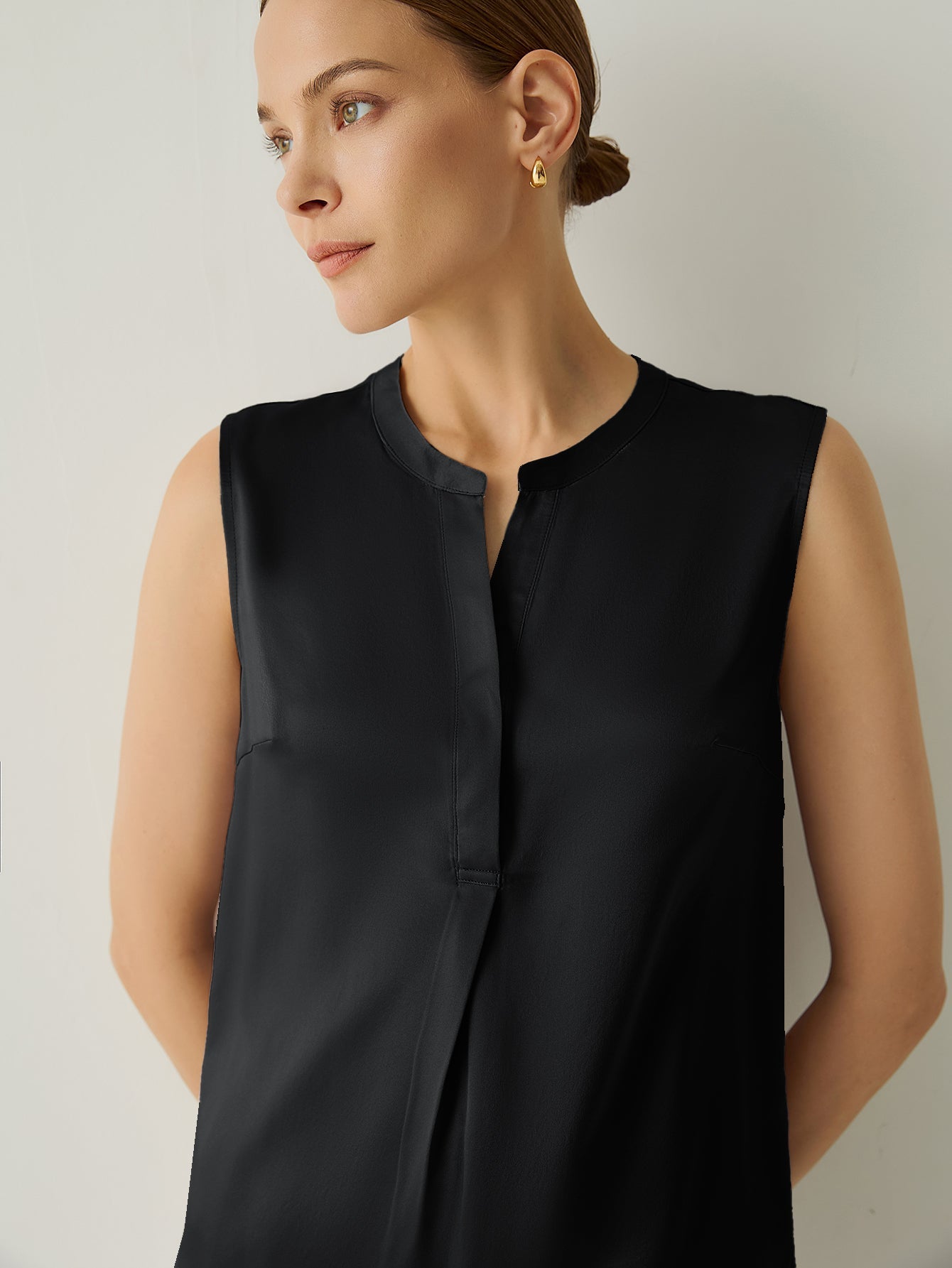 100% Silk V - Neck Sleeveless Relaxed Fit Blouse - Callalina