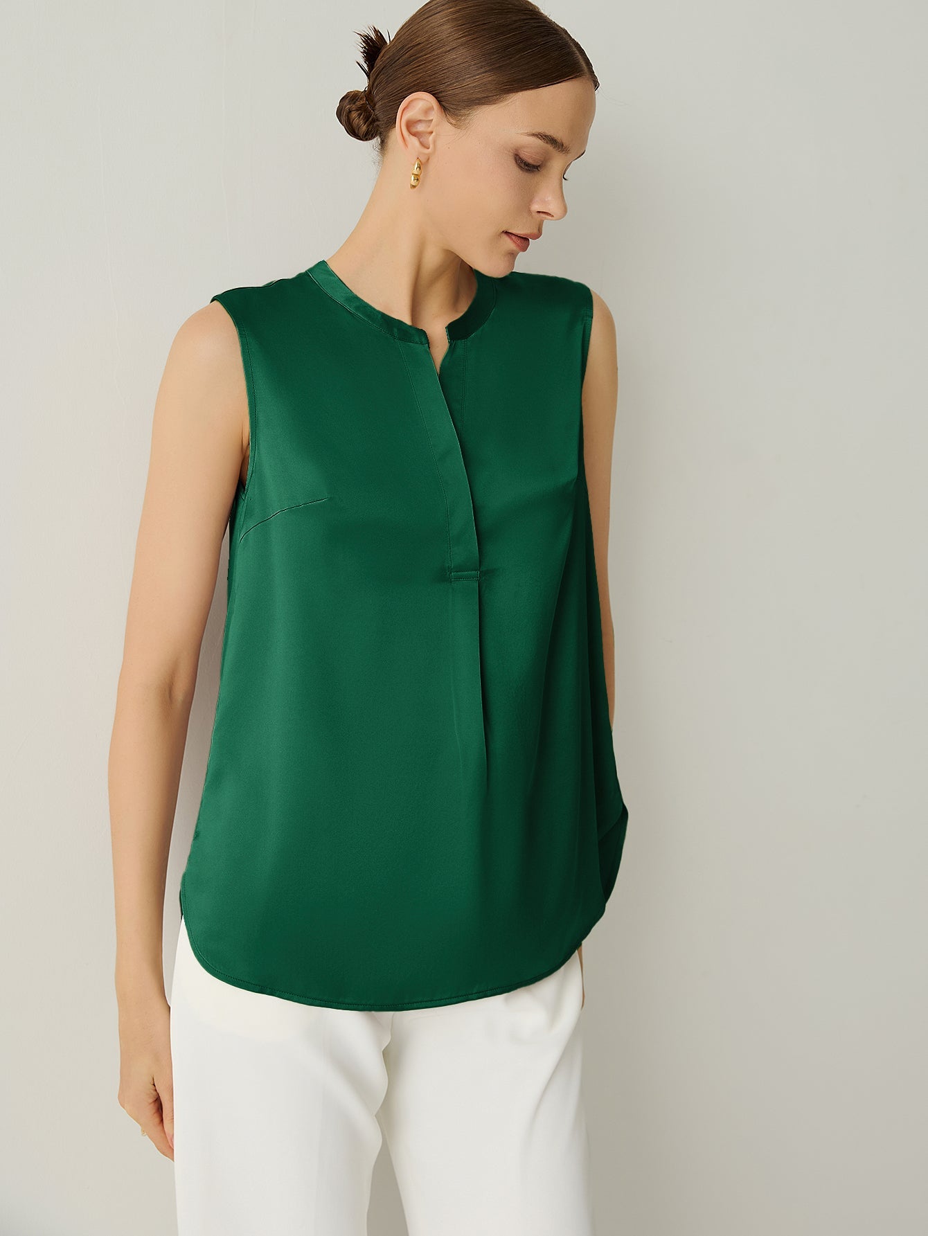 100% Silk V - Neck Sleeveless Relaxed Fit Blouse - Callalina