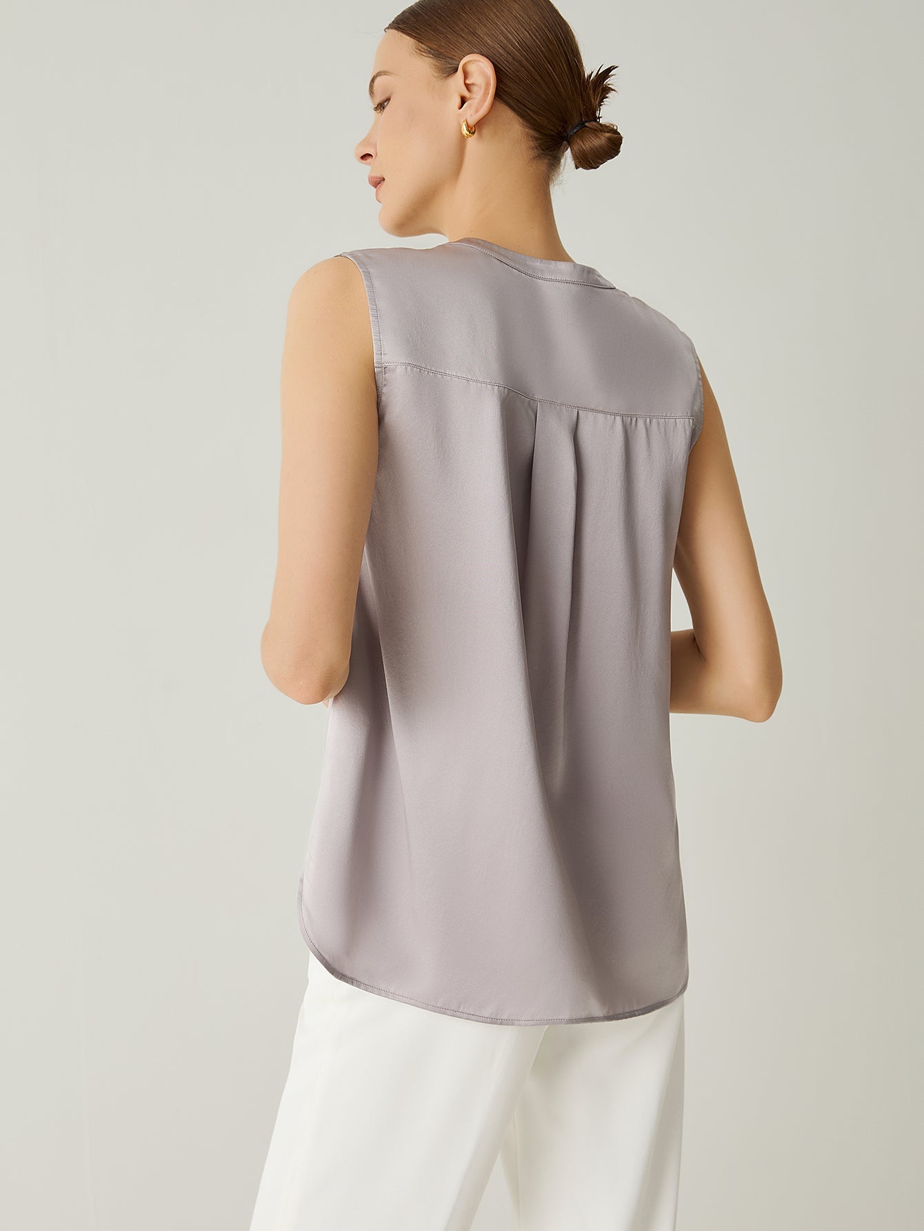 100% Silk V - Neck Sleeveless Relaxed Fit Blouse - Callalina