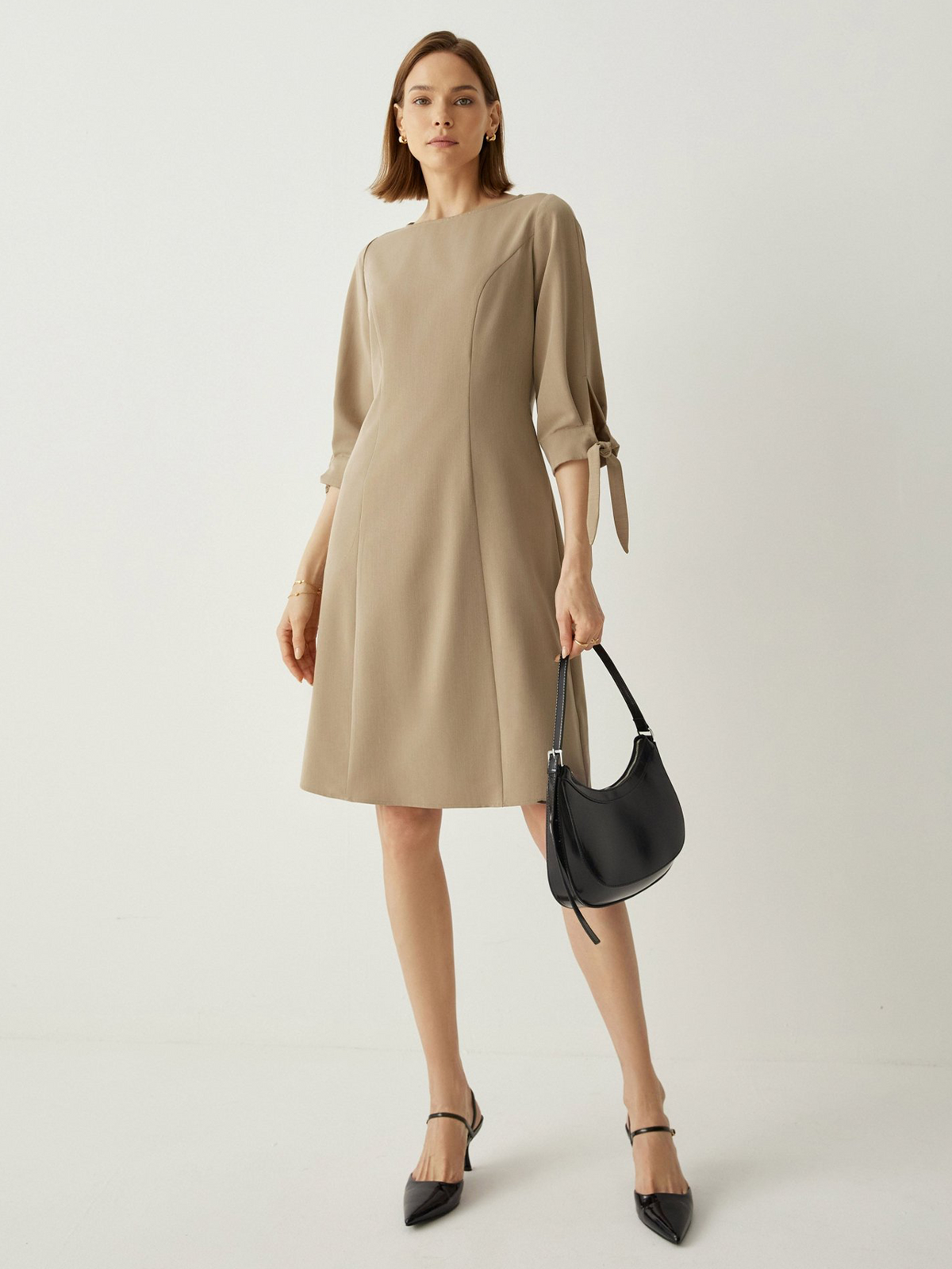 Recycled-Fiber-Blend Tie-Cuff 3/4 Sleeves Classic Shift Dress