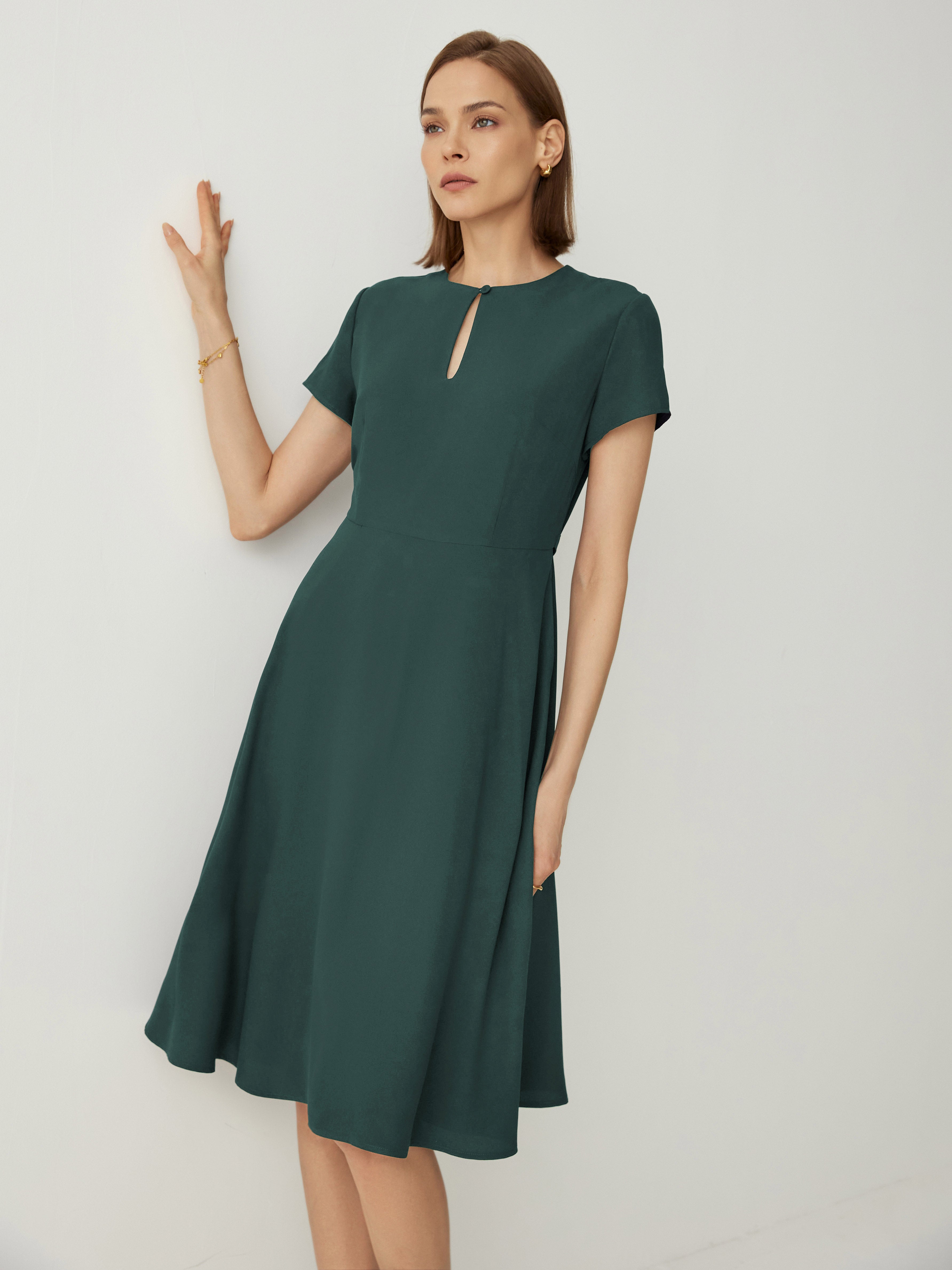 Keyhole Neck Short Sleeves A-Line Midi Dress