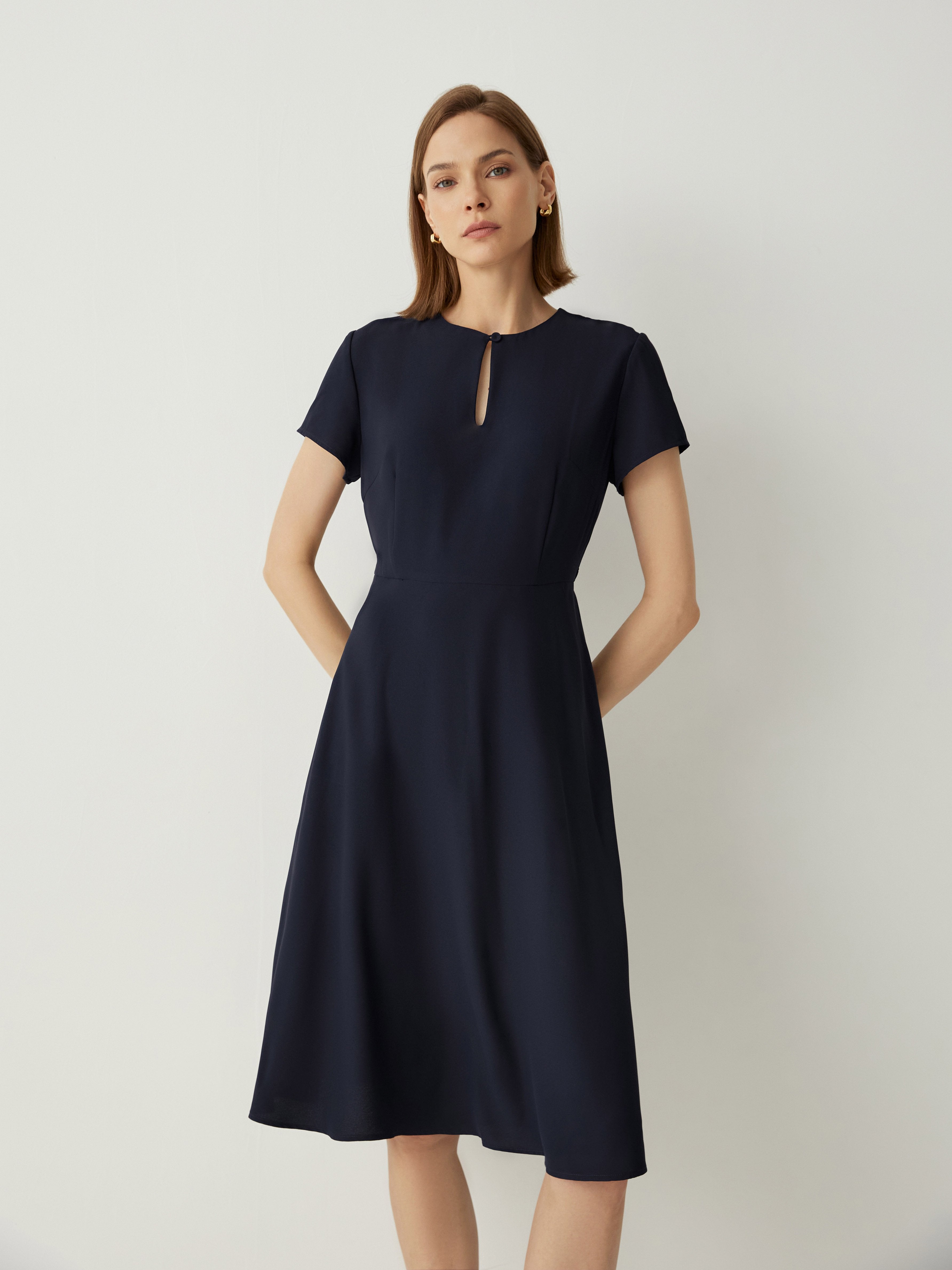 Keyhole Neck Short Sleeves A-Line Midi Dress