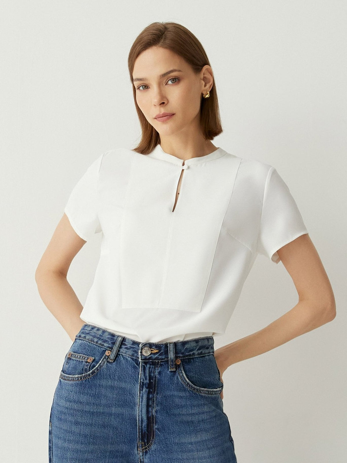 Keyhole Neck Short Sleeves Relaxed Fit Blouse